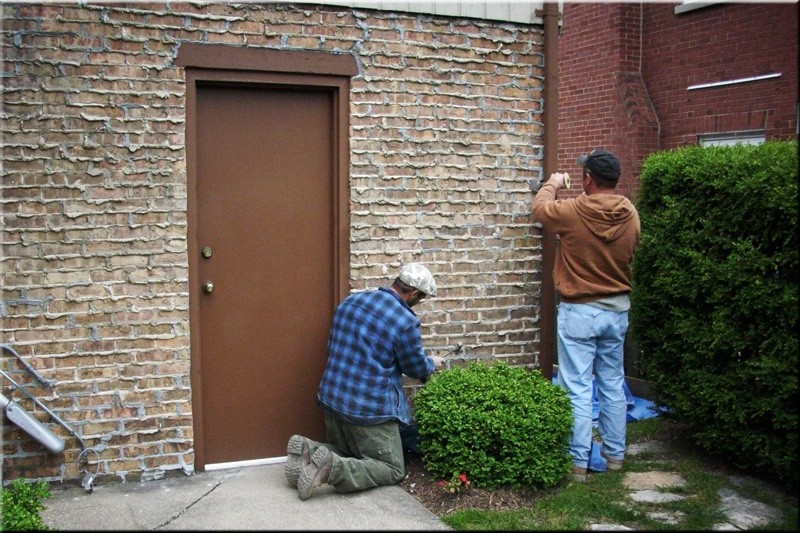 tuckpointing-contractors-tuckpointing-companies-Chicago